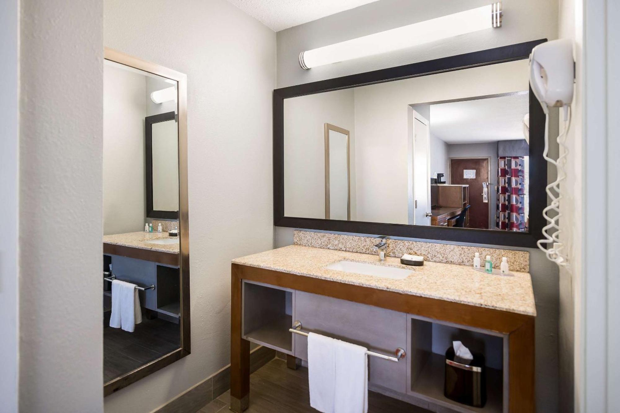 Quality Inn Near Parc Natchitoches Ngoại thất bức ảnh